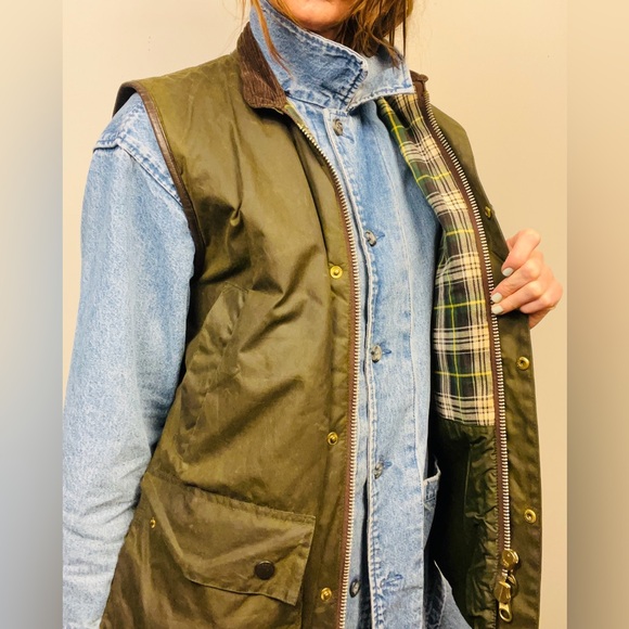 Barbour Vintage Westmorland Waxed Hunting Gilet Vest | Size M - Picture 2 of 16